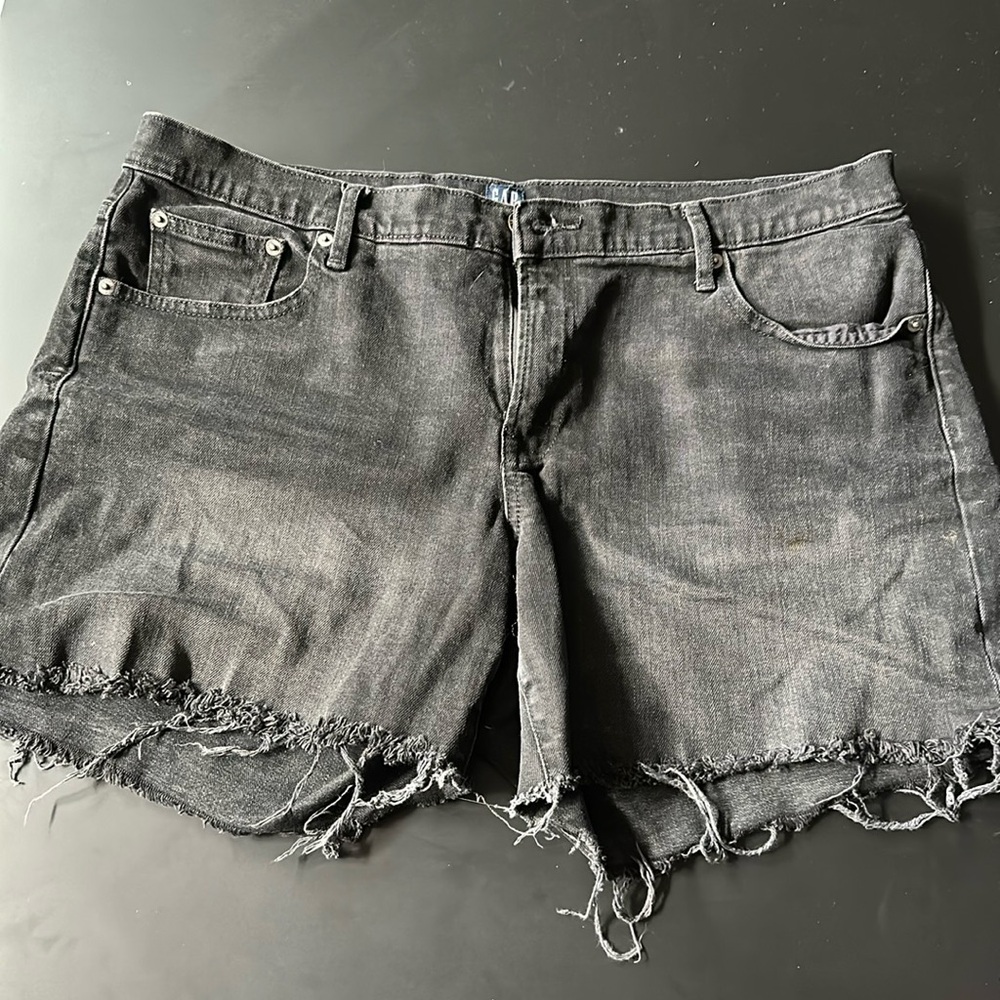 Women’s Gap Shorts